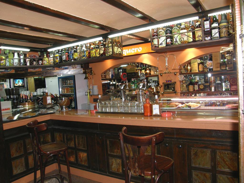 Hostal El Pesquero Бургос Екстер'єр фото