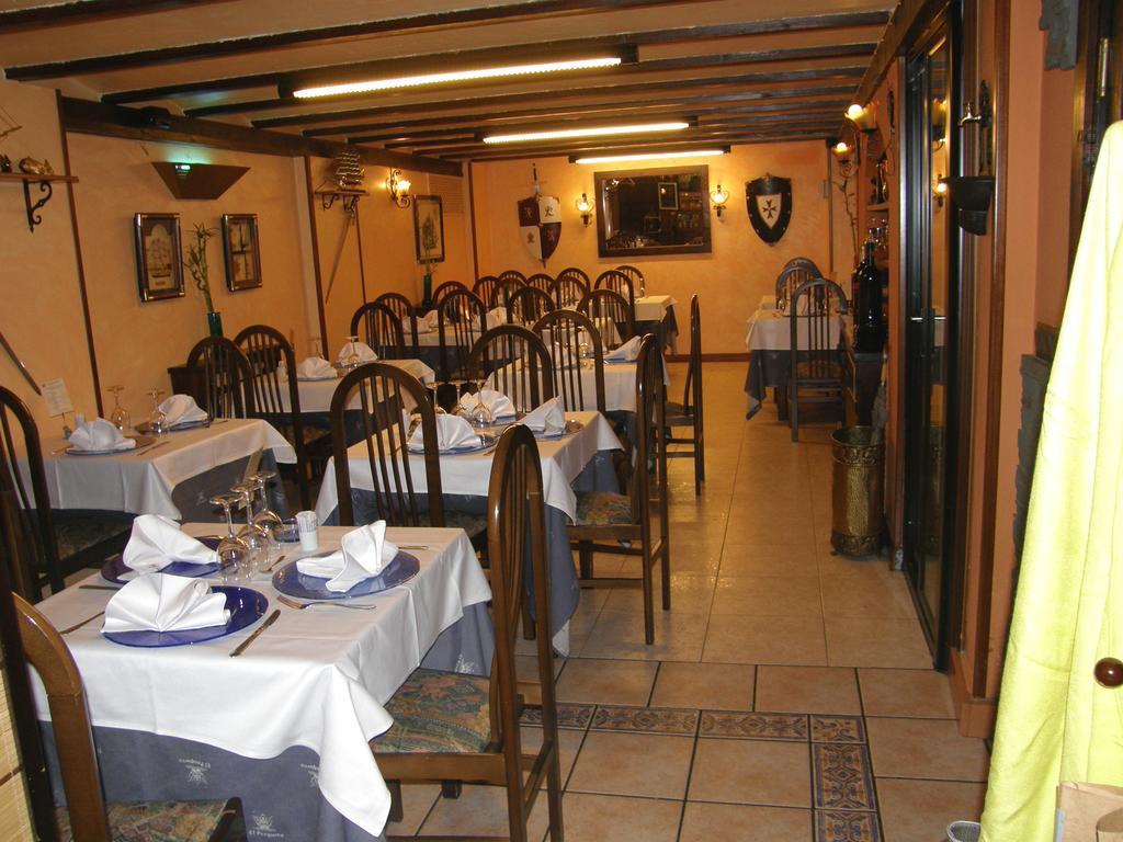 Hostal El Pesquero Бургос Екстер'єр фото