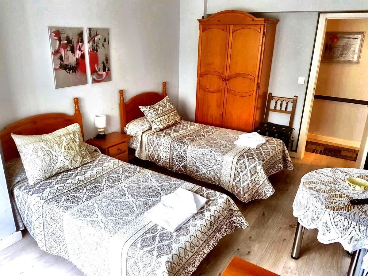 Hostal El Pesquero Бургос Екстер'єр фото