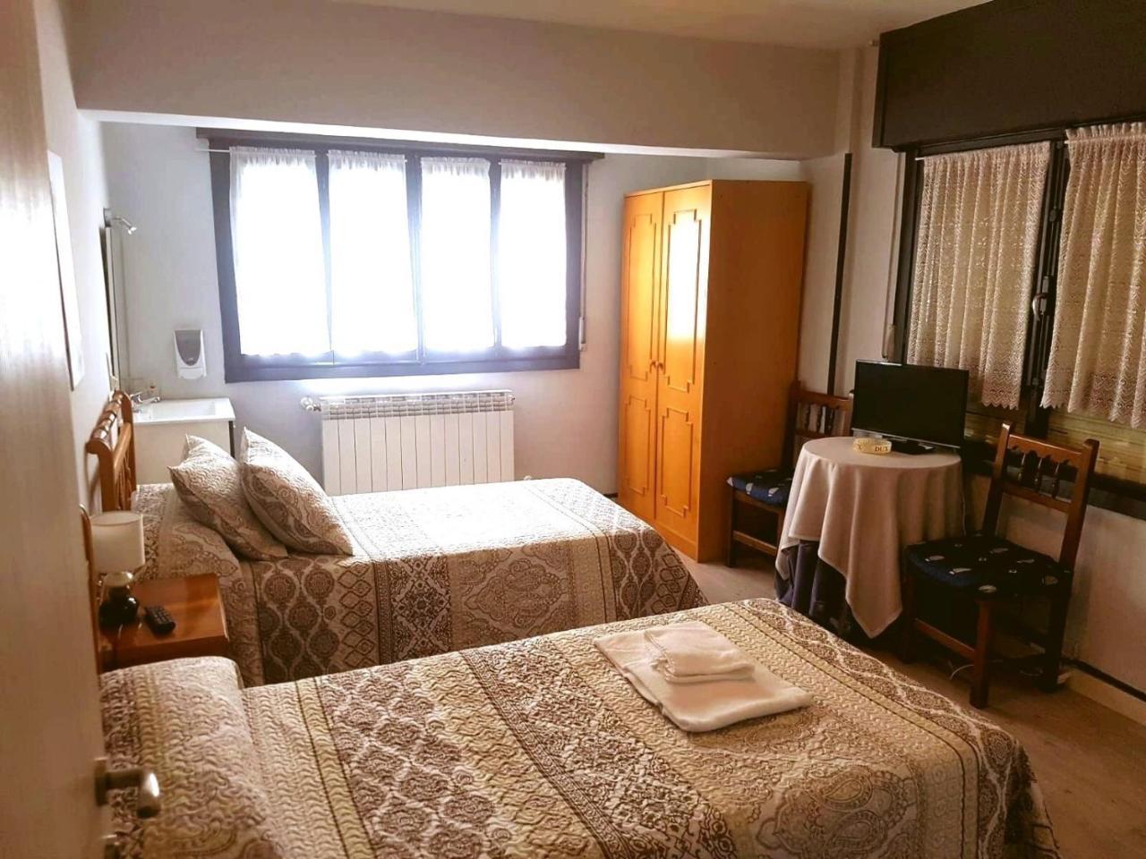 Hostal El Pesquero Бургос Екстер'єр фото