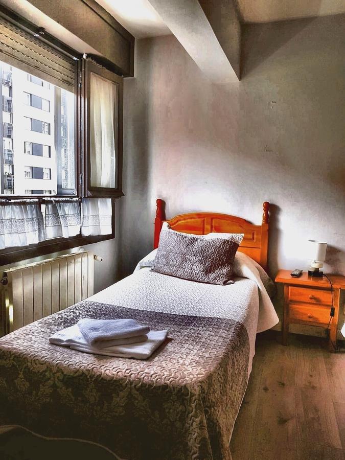 Hostal El Pesquero Бургос Екстер'єр фото