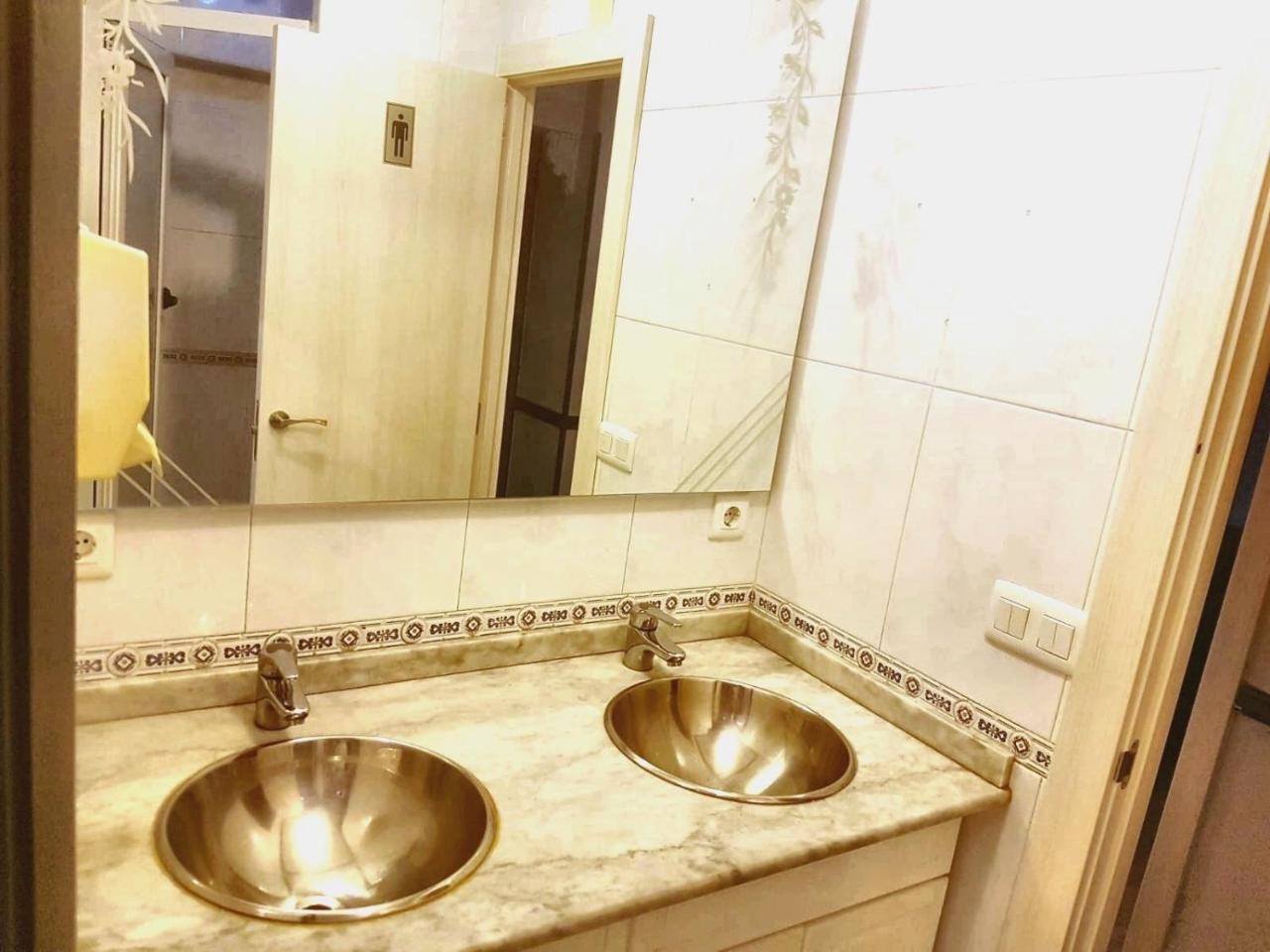 Hostal El Pesquero Бургос Екстер'єр фото